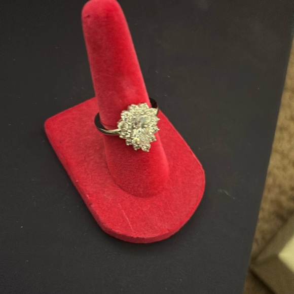 QVC ring - Picture 2 of 4